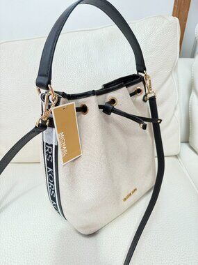 NWT MICHAEL KORS MAEVE MEDIUM BUCKET BAG CANVAS BLACK TRIM CROSSBODY PURSE $328